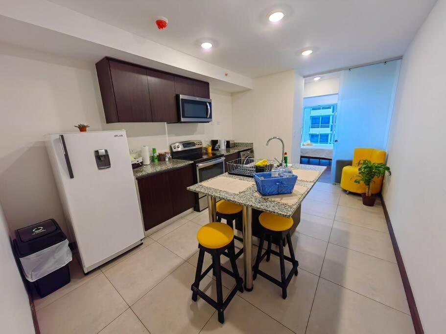 1102 Torre Los Yoses Hermoso Apartamento En Barrio Escalante Sin Parqueo San José Exteriér fotografie