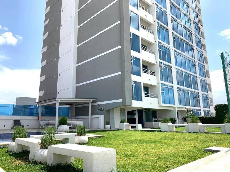 1102 Torre Los Yoses Hermoso Apartamento En Barrio Escalante Sin Parqueo San José Exteriér fotografie